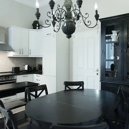 Palacina - Serviced Apartment *